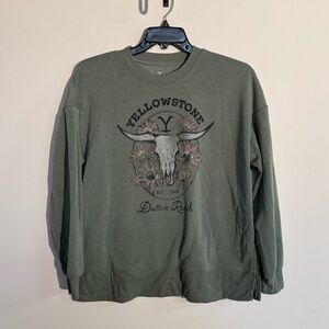 Yellowstone Dutton Ranch Western Graphic Crewneck Sweatshirt - Size Medium